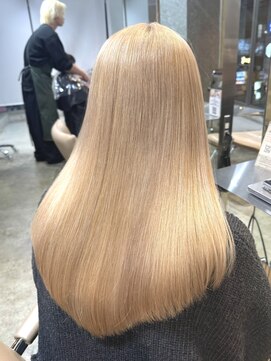 サンク 原宿 表参道(cinq) ミルクティーベージュグレージュケアブリーチなしダブルカラー