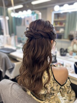 マーズ(Hair&Make Mars+) ハーフアップ