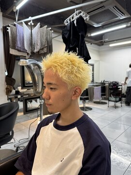 アイズ 海老名(AIZU) スパイキーショート　ブリーチカラー　海老名カット　メンズ