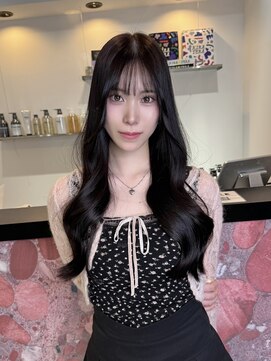 ペレ 栄 アネックス(PELE栄ANNEX) 韓国 くびれロング レイヤー ワンホンヘア 小顔前髪