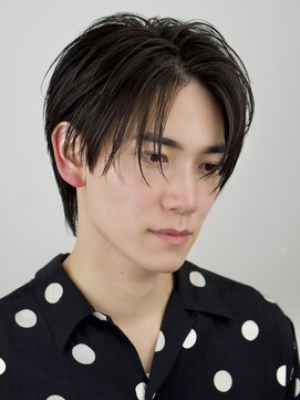 オーシャントーキョーオーバー 渋谷(OCEAN TOKYO OVER) 韓国マッシュセンターパートツーブロックフェザーパーマシャドウ