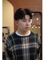 エディ(Edy)&nbsp;メンズコンマバングシャドウパーマ刈り上げ眉毛カット韓国ヘア