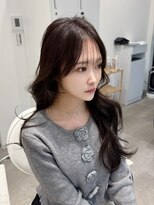 ラクシア(LucxiA)&nbsp;韓国ヘア/レイヤーカット/顔まわりカット/Instagram @ken__gucci