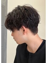 ネクストフォーヘアー(NEXT for hair)&nbsp;シャドウパーマ　メンズマッシュ　ナチュラル　20代