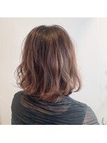 フュルスティン(FURSTIN)&nbsp;20代30代40代イルミナカラー切りっぱなしボブ表参道/原宿