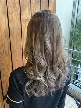 ローグ(Looog) ハイライト×ピンクベージュ☆