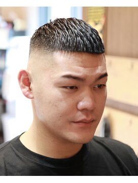 バーバーショップ スバル(BARBERSHOP SUBARU) <理容室><バーバー>クロップスタイルスキンフェード刈り上げ