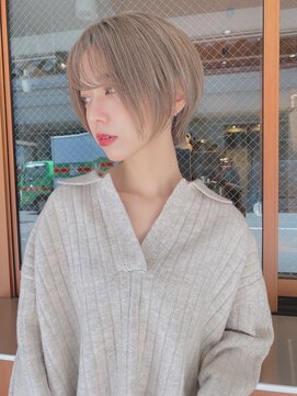 ルービック 枚方(Rubik's) 大人可愛いミルクティーグレージュショートボブ