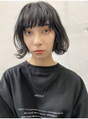 黒髪ふわっとミニボブ