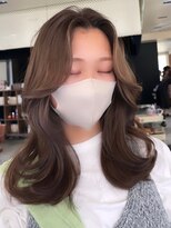 ユニ 表参道(uni)&nbsp;韓国女優風くびれヨシンモリ/エギョモリ