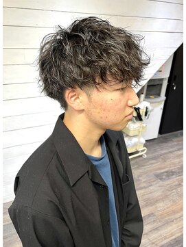 ハグ 横浜(HUG) 前下がりマッシュ*波巻きパーマ