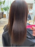 ブリーチなしカラーカシスレッドストレートナチュラルロング