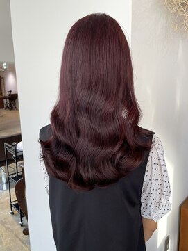 ヘアーアイストゥーレ(HAIR ICI TRE) ブリーチなし チェリー ピンク カラー 担当渡辺聖