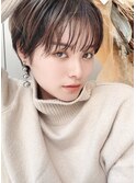 大人かわいいマッシュショートレイヤー抜け感シースルーバング