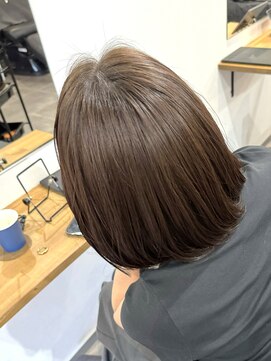 ランズ(LANDS) 『しっとりベージュ× bob』