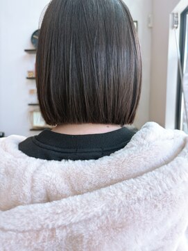 エスデザイン(es design) 【酸性ストレート×ミニボブ】