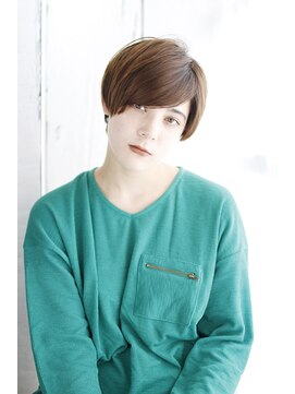 シュシュット(chouchoute) ミニウルフホワイトグレージュデジタルパーマチェリーブラウン54