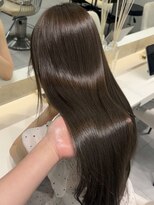 ロンドメリア 天神大名店(Lond Melia) レイヤーカット小顔に見せるヘア/韓国ヘア/髪質改善/福岡/天神