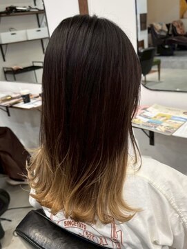 ルイ(ROUIS produced by LUCK 津田沼) ROUIS津田沼 グラデーションブリーチ