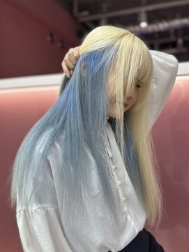 ダズリングディア(Dazzling Deer) 水色／ホワイト／ロング／デザインカラー／ハイトーン