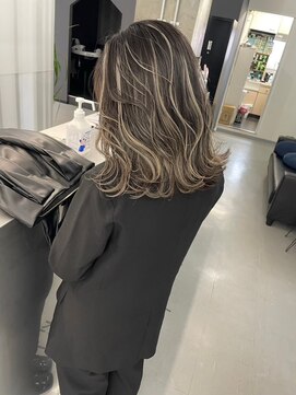 キング 心斎橋店(K!ng) 縮毛矯正髪質改善レイヤーカットトリートメント心斎橋美容室