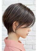 大人ヘルシーな耳かけショート＊グレージュカラー