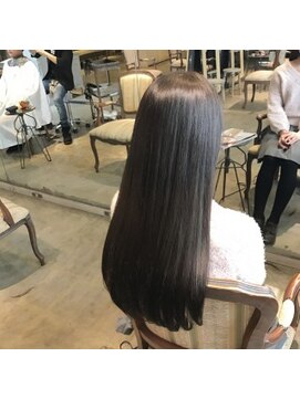 髪質改善と縮毛矯正の専門店 サンティエ(scintiller) ツヤツヤストレート