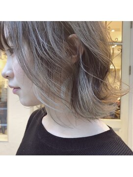 マウロア(MAULOA) "ベージュcolor×インナーグラデーション"ayumi