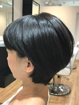 ラボトツカ(LABO totsuka) 耳かけすっきりショートスタイル