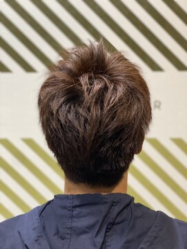バーバーバー 千葉(BARBER-BAR) スタイリッシュなツーブロック