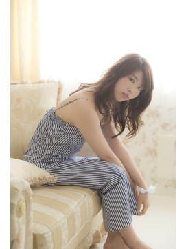 ミエル ヘア 新宿(miel hair) 〈mielhair新宿〉TOKIO　イルミナ　ゆるふわミディ