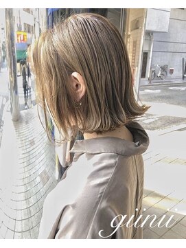 ジーニー 横浜(giinii) 20代30代40代_くびれヘア_切りっぱなしボブ【横浜】ryota_hair