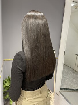 シカ 神戸三宮元町店(Cica) 髪質改善トリートメント UPTOGLOSS 神戸 三宮美容室 艶髪