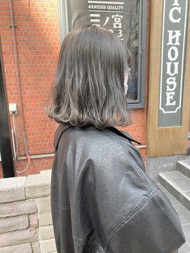 ラディックス(LADiX) 外ハネボブ × シルバーグレージュ