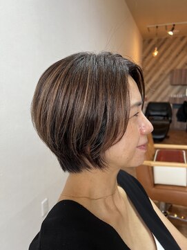 ハイヤ(Hiya) ショートヘア／大人ショート/くびれショート