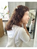 ミディアムウェーブパーマ　くるくる　スパイラルくせ毛風