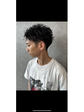 ヘアサロンデザイア(HAIR SALON DESIRE) ［髪質改善/ケアブリーチ/ハイライト/白髪ぼかし/メンズカット］