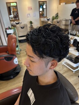 ビフェアリー(bi fairy) ツーブロ7:3パーマスタイル