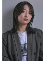 スリーヌーン(THREE noon)&nbsp;おくレイヤー大人外ハネセミロング