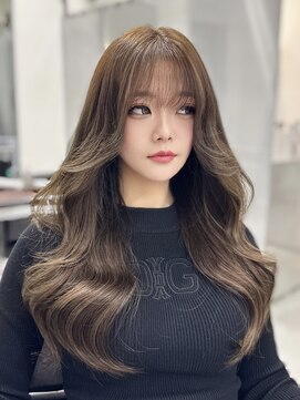 ロムーク 表参道(LOMKH) オリーブベージュカラー×シールエクステで叶う韓国ヘア