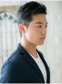 30代40代ブラック七三分け短髪フェザーショートY草加