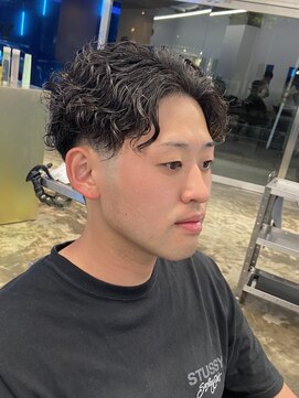 アンサー 千葉中央(UNSER prod by THE DAY) テーパーフェード/外国人風パーマ