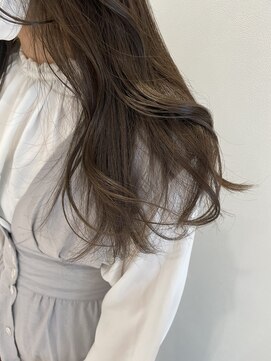 ケンジ 洋光台(KENJE) 透明感たっぷりオリーブブラウン