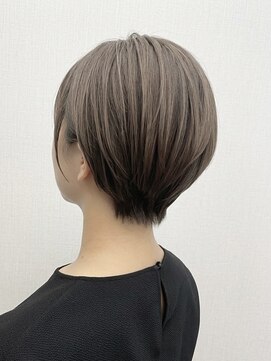 ピリナバイケーツー(Pilina by k-two) 艶感たっぷりの上品ショートボブ