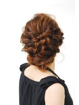 ゲッカビジン(GEKKABIJIN)&nbsp;ねじり編み込みルーズアップ《ヘアセット&着付 GEKKABIJIN》