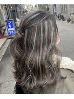 ピヨン 心斎橋(piLLon)&nbsp;3Dハイライトカラー☆ハーフアップ