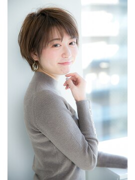 ムム(mumu) 刈り上げボブ/ボブレイヤー/マッシュショート/プラチナカラー