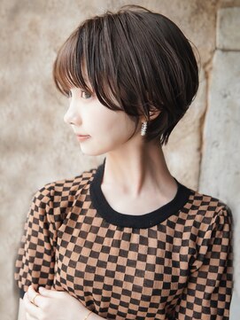 カライング(ing) 大人可愛い20代30代40代黒髪前下がりショートボブ丸みショート◎