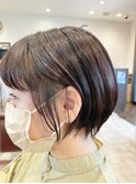 黒髪マッシュショート