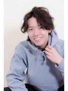 ヘアリゾートハピネス 陽光町 抜け感ニュアンスパーマミディアム